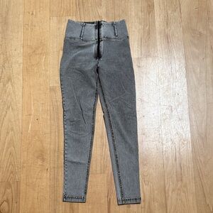 Freddy’s High-Waisted Gray Women's Leggings